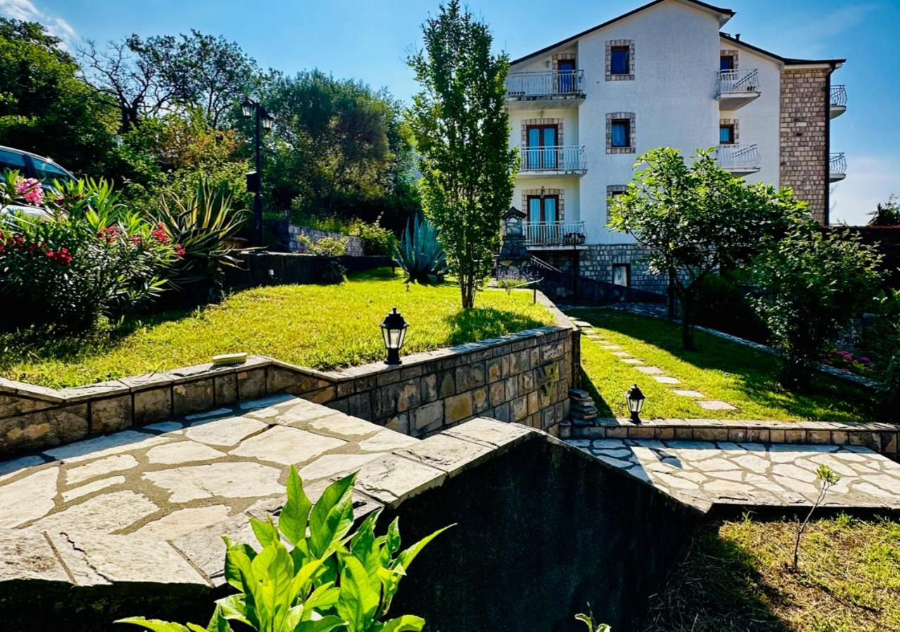 Aparthotel - Villa Jovicic Herceg Novi Buitenkant foto